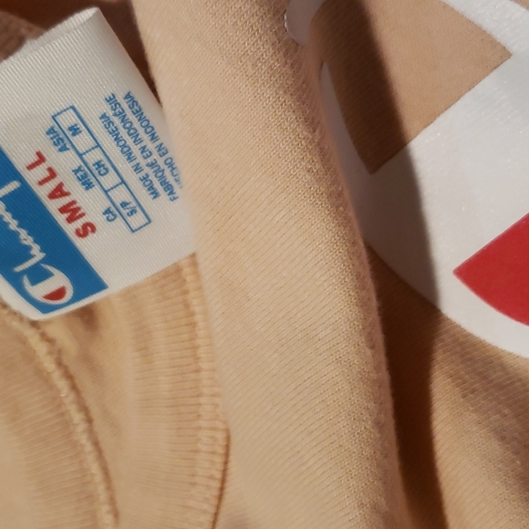 Champion Tee - Picture 6 of 7